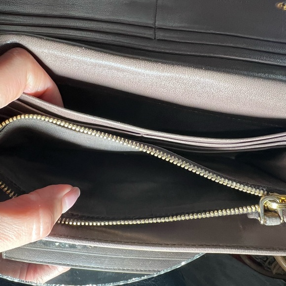 EUC PRADA NAPPA LEATHER WALLET - Picture 10 of 13